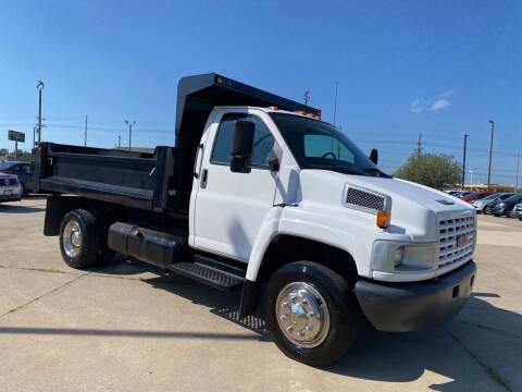 2005 GMC TopKick C5500 for sale at Auto House of Bloomington in Bloomington IL