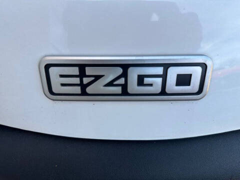 2018 E-Z-GO Valor
