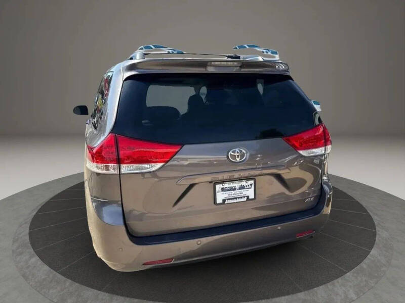 2011 Toyota Sienna