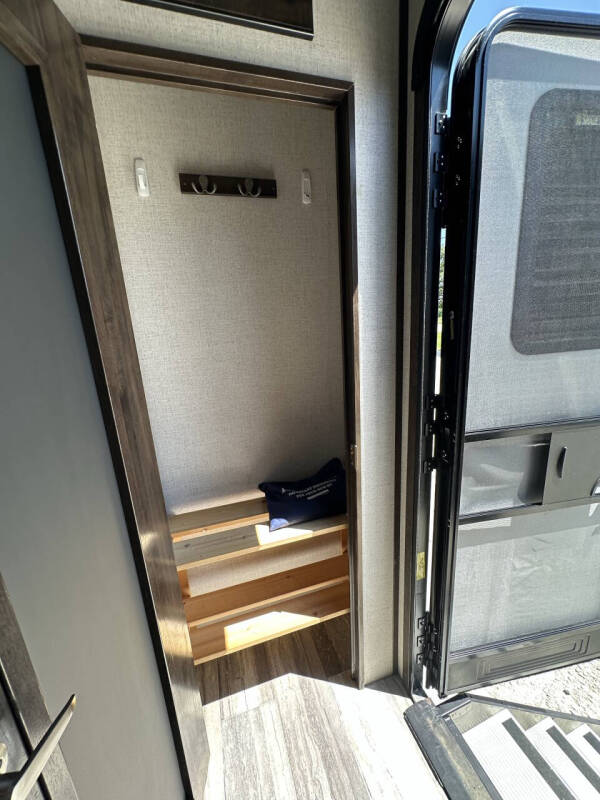 2021 Keystone RV Yukon YK399ML21