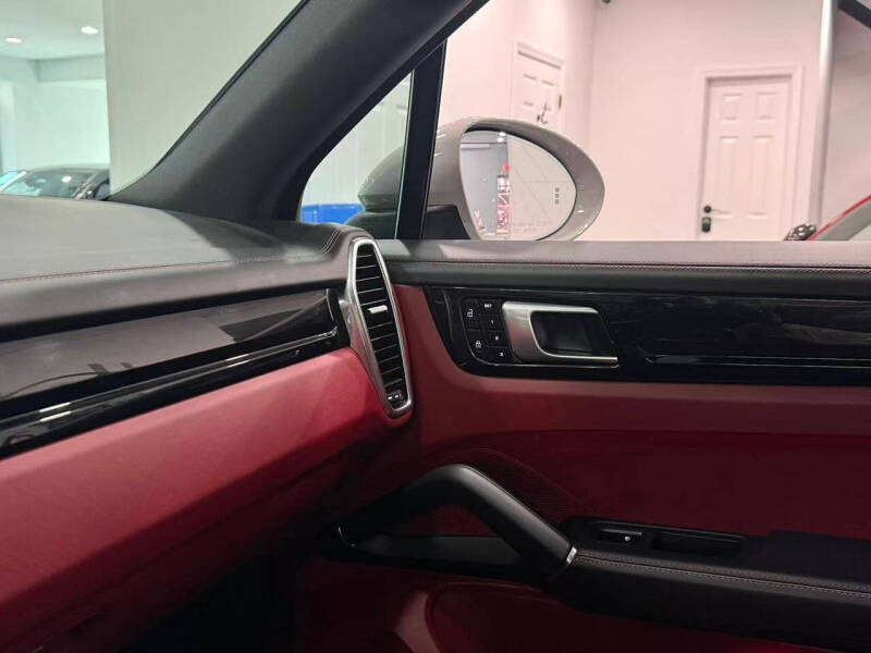 2020 Porsche Cayenne
