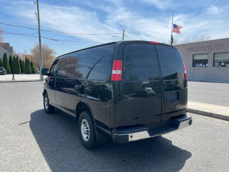 2018 Chevrolet Express 2500