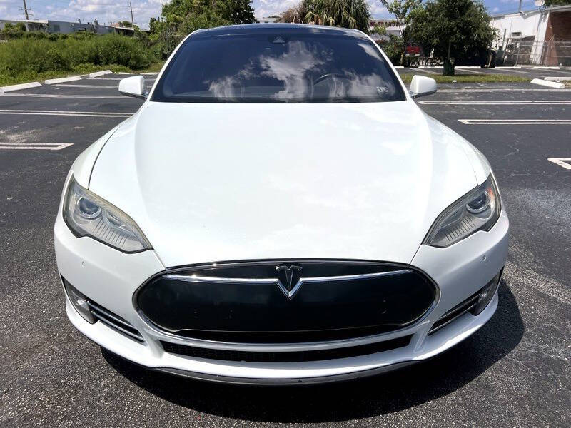 2015 Tesla Model S 85