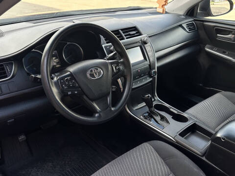 2017 Toyota Camry LE