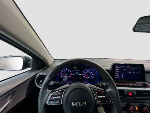 2023 Kia Forte LX