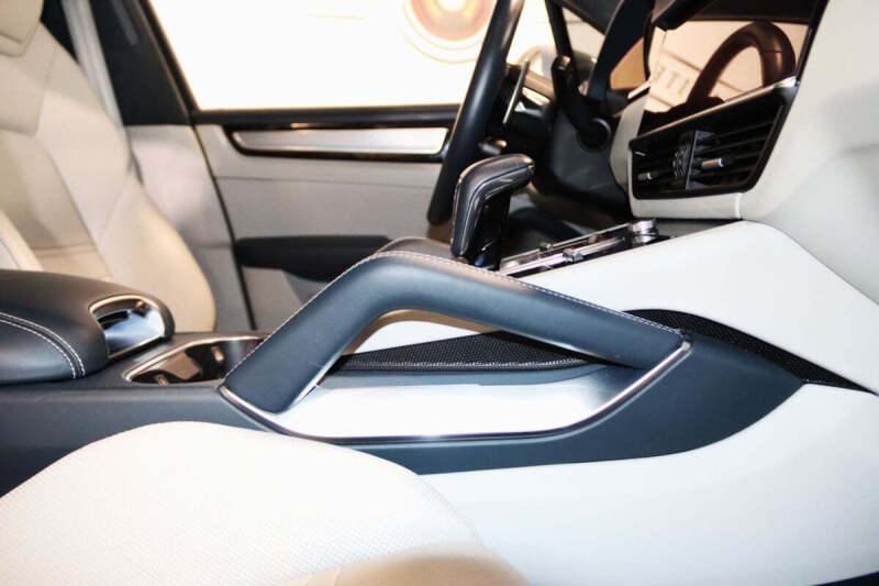 2020 Porsche Cayenne Turbo