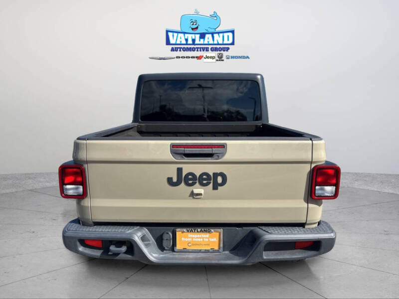 2020 Jeep Gladiator Sport