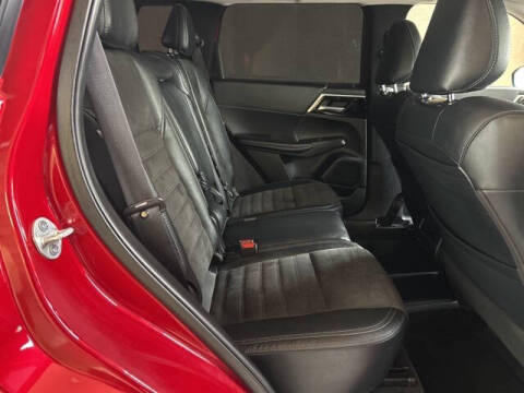 2023 Mitsubishi Outlander PHEV SE