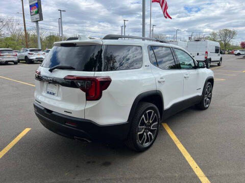 2021 GMC Acadia SLT
