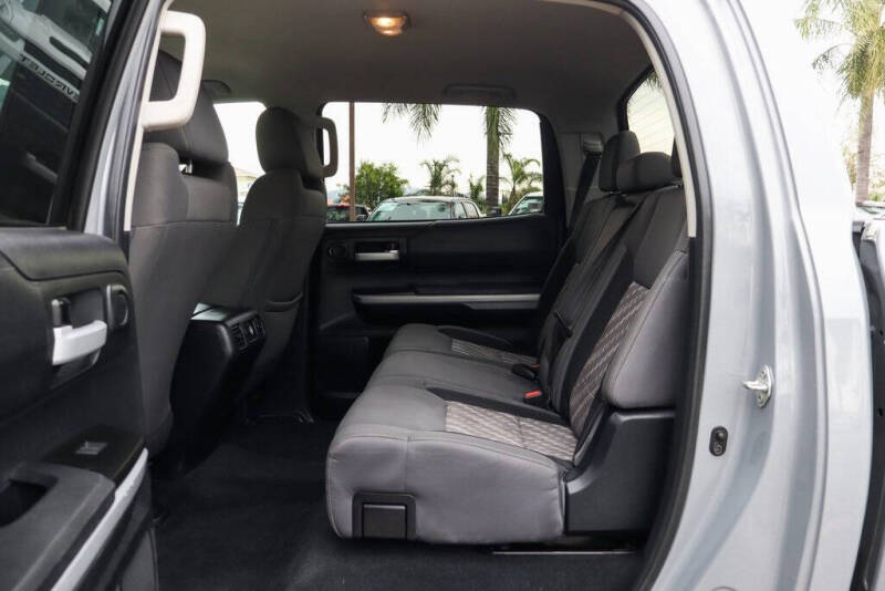 2018 Toyota Tundra SR5