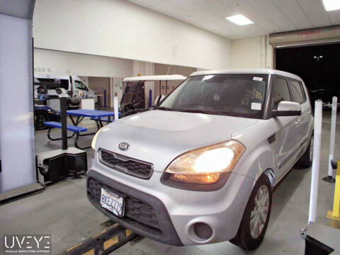 2013 Kia Soul +