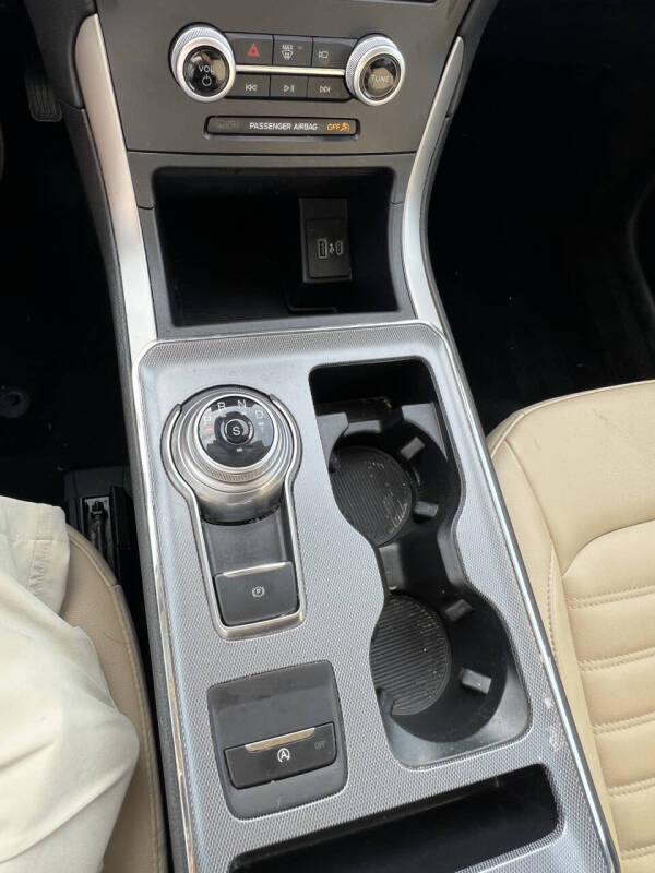 2021 Ford Edge SEL