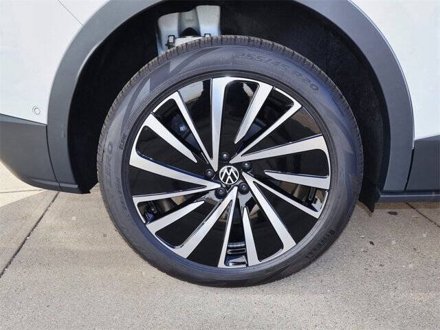 2025 Volkswagen ID.4 Pro