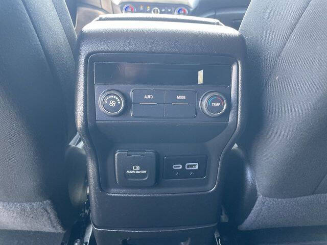 2023 GMC Acadia SLE