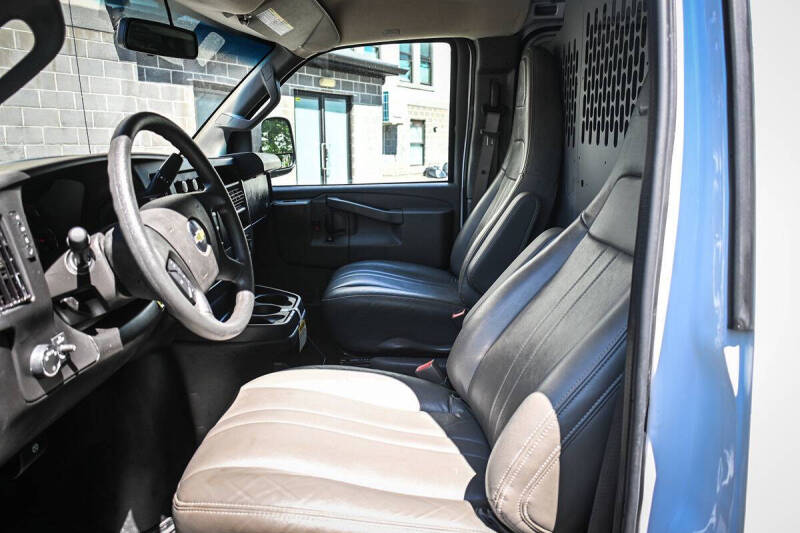 2024 Chevrolet Express 2500