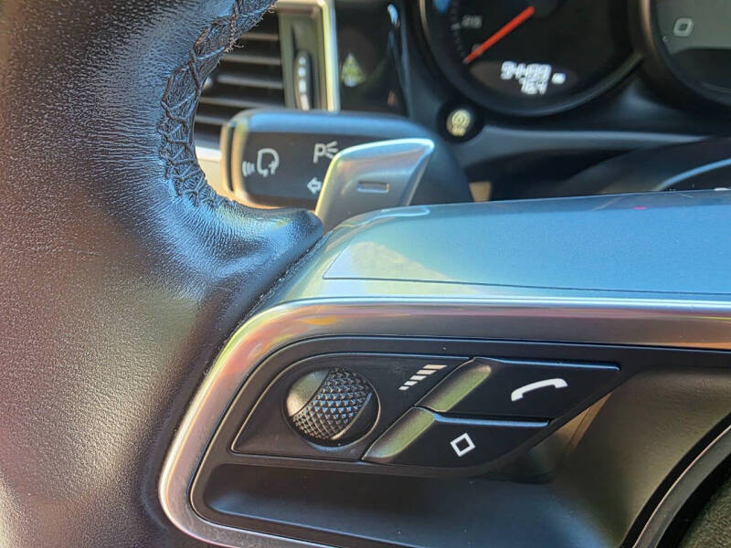 2018 Porsche Macan S