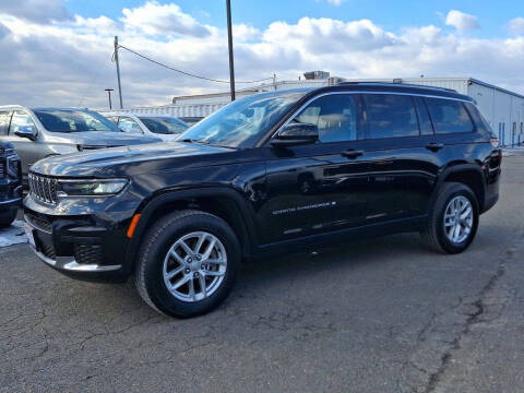 2022 Jeep Grand Cherokee L Laredo