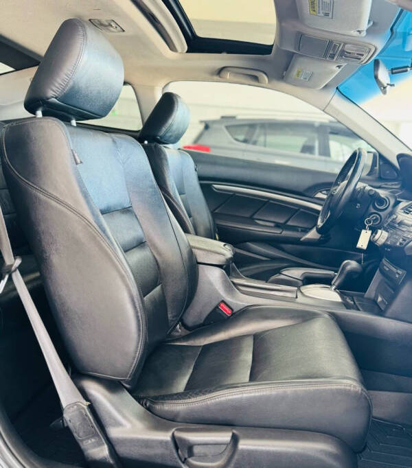 2012 Honda Accord EX-L V6 w/Navi