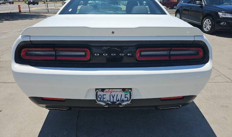2020 Dodge Challenger SXT