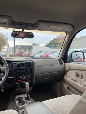 2004 Toyota Tacoma PreRunner V6