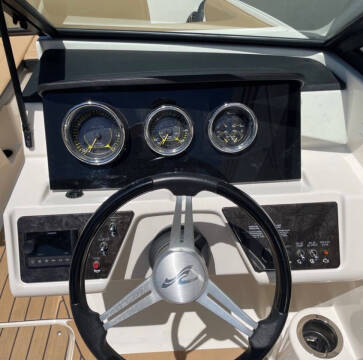 2022 Sea Ray SPX 190