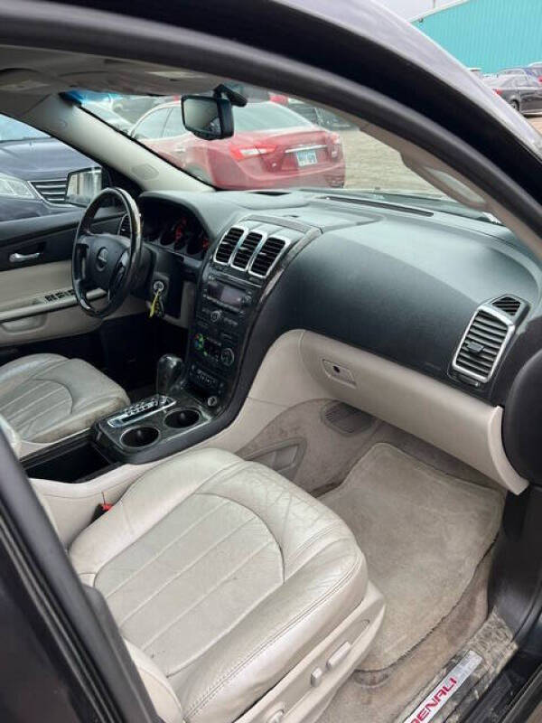 2011 GMC Acadia Denali