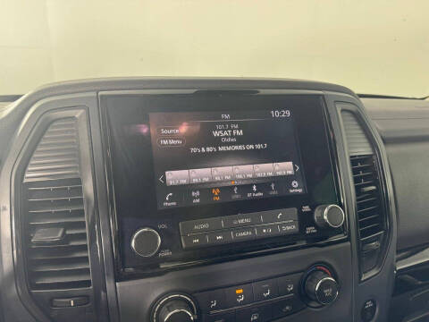 2024 Nissan Titan SV