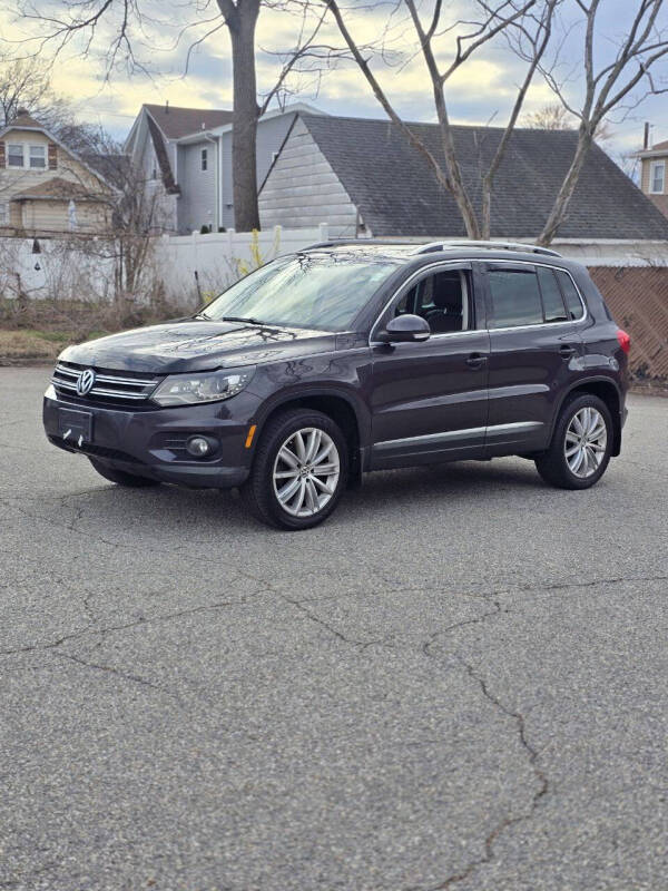 2016 Volkswagen Tiguan 2.0T SE 4Motion's photo