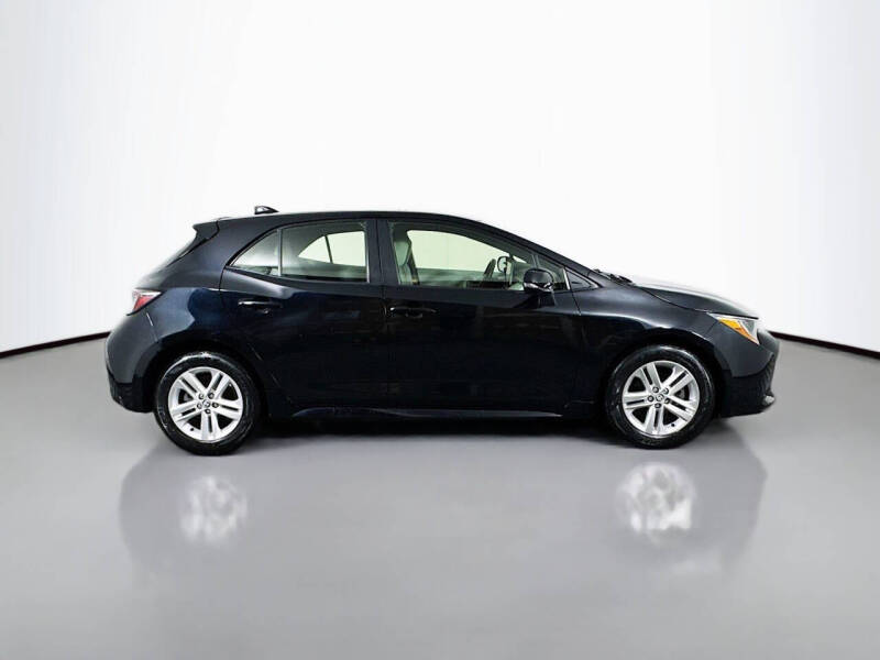 2020 Toyota Corolla Hatchback SE