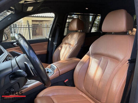 2020 BMW X7 xDrive40i