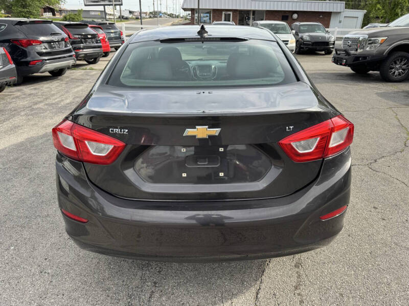 2017 Chevrolet Cruze LT Auto