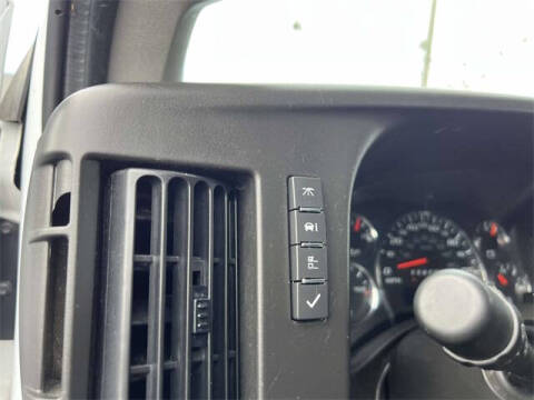 2023 Chevrolet Express 2500