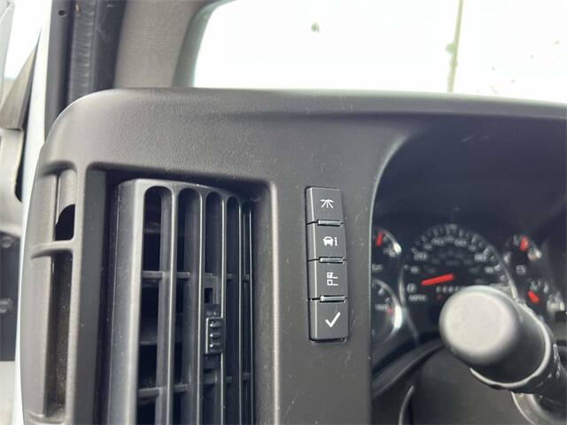 2023 Chevrolet Express 2500