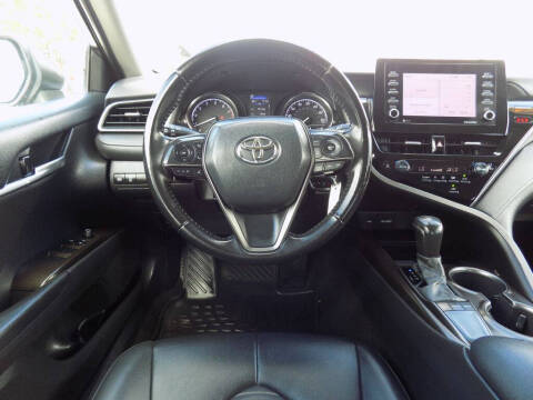 2022 Toyota Camry SE