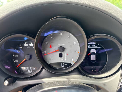 2020 Porsche Macan S