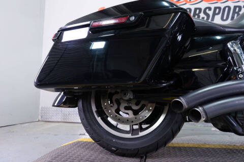 2017 Harley-Davidson Street Glide Special