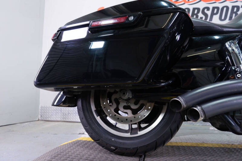 2017 Harley-Davidson Street Glide Special