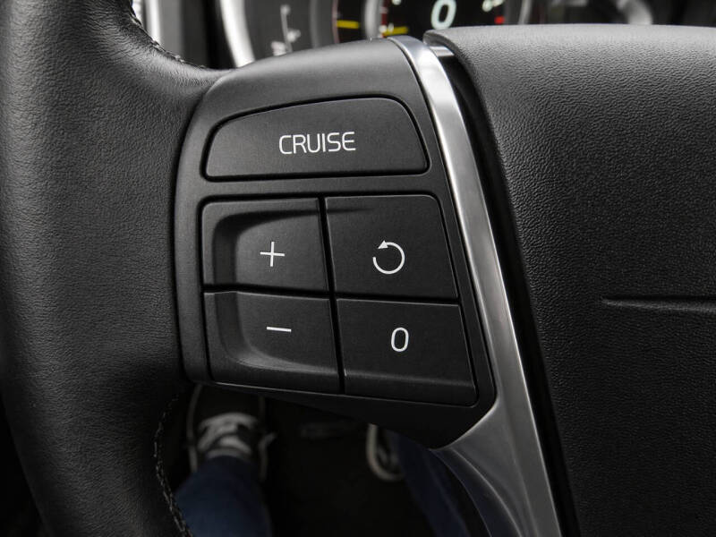 2015 Volvo V60 T5 Drive-E Platinum