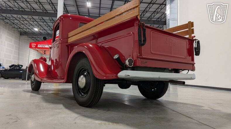 1937 Ford F-100
