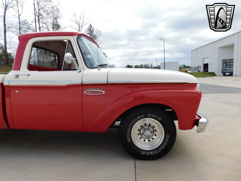 1965 Ford F-100