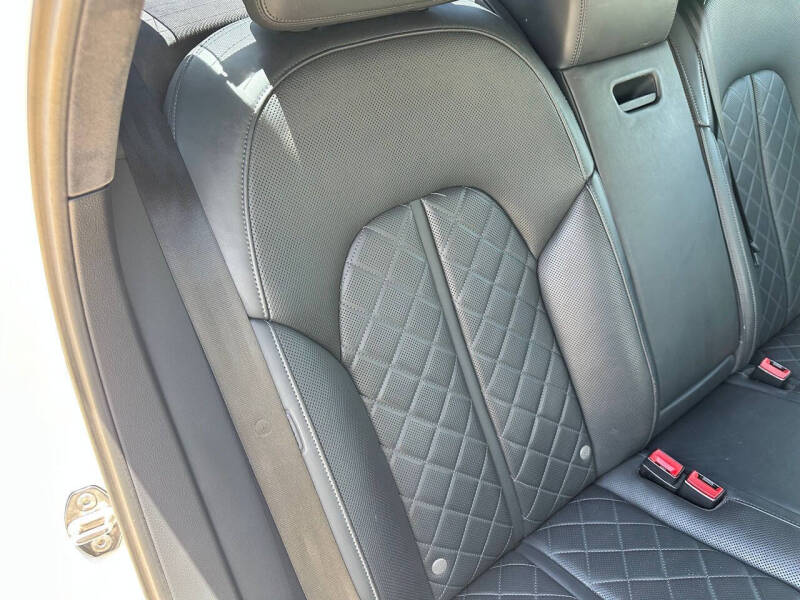 2012 Audi A8 quattro