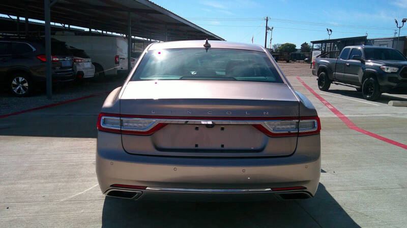 2019 Lincoln Continental Select