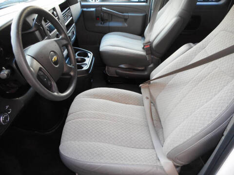 2017 Chevrolet Express LT 3500