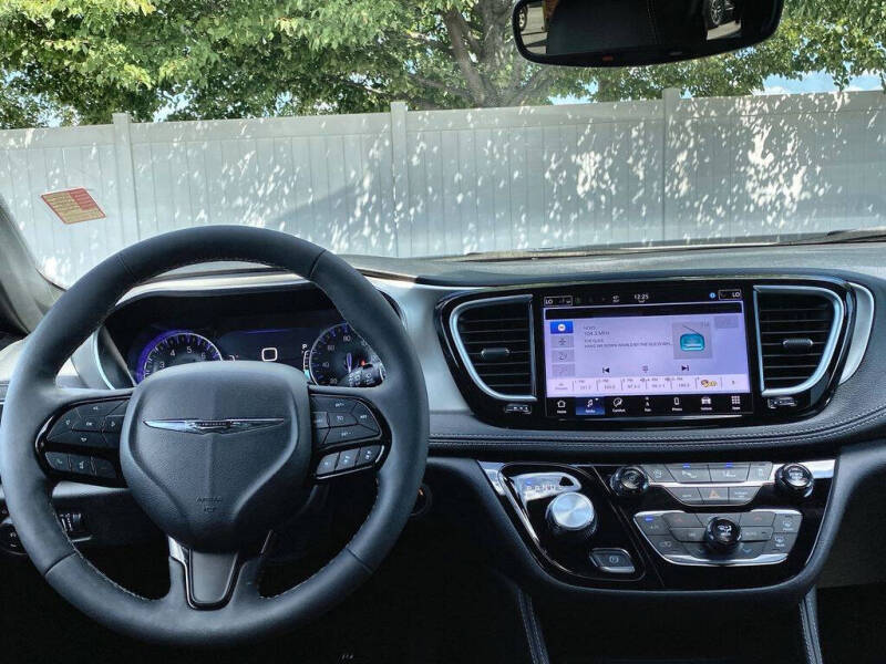 2024 Chrysler Pacifica Limited