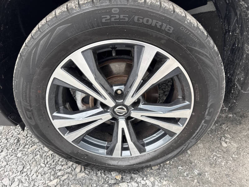 2017 Nissan Rogue SL