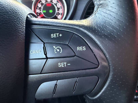 2016 Dodge Challenger R/T Shaker