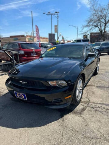 2011 Ford Mustang for sale at AutoBank in Chicago IL