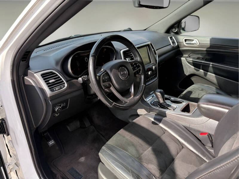 2017 Jeep Grand Cherokee Altitude