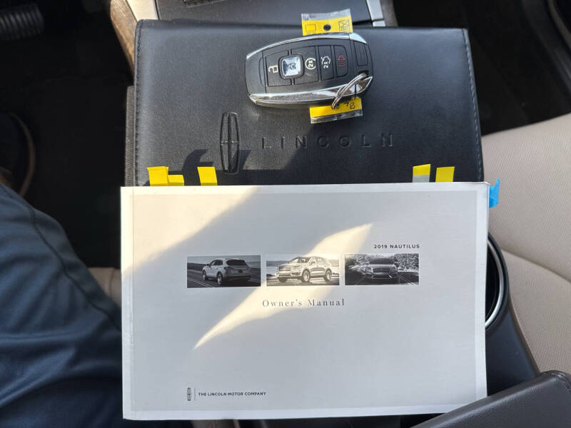 2019 Lincoln Nautilus Reserve