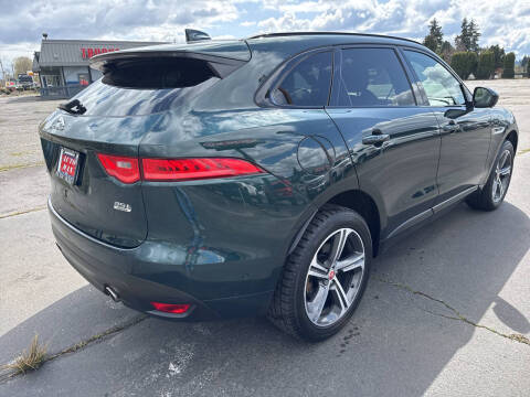 2017 Jaguar F-PACE 35t R-Sport